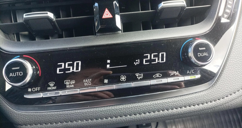 Toyota Corolla cena 124700 przebieg: 26477, rok produkcji 2022 z Skwierzyna małe 191